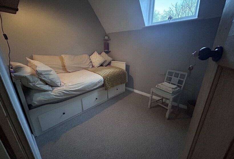 بنسيون The Gables