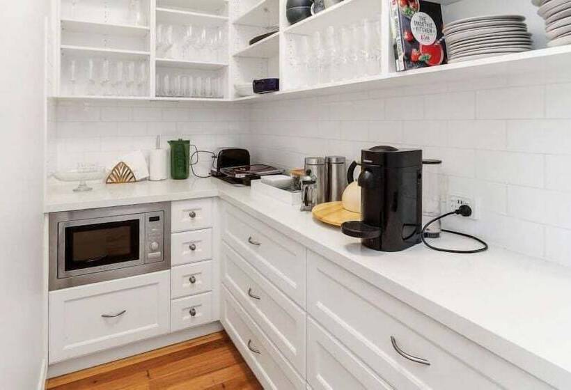 פנסיון Top Of Town