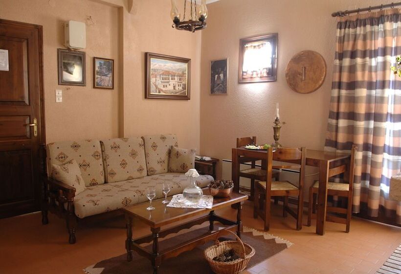 پانسیون Rigas Hotel Arachova