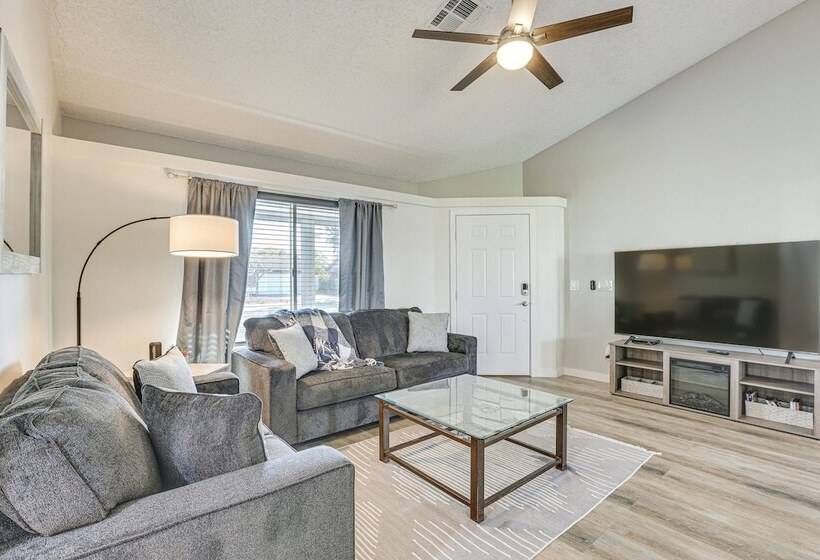 Peoria Home W/ Private Pool, Hot Tub, & Gas Grill!