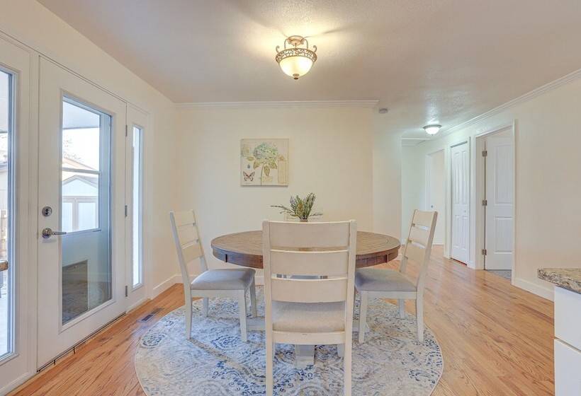 14 Mi To Denver Zoo: Pet Friendly Arvada Home