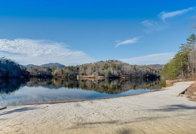 Pet Friendly Cabin W/ Loft: 5 Mi To Lake Lure!