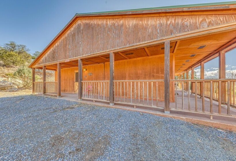 Capitan Vacation Rental W/ Grill, Near Ruidoso!