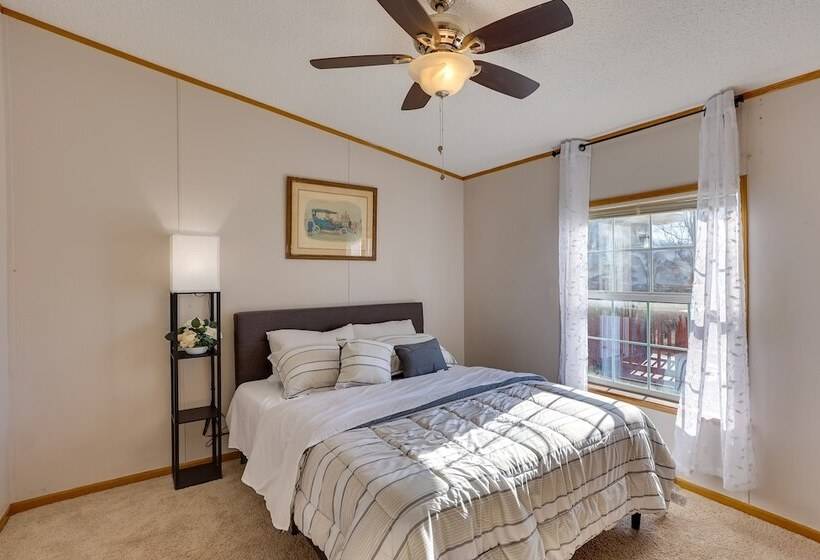 Pet Friendly Emerald Lake Retreat In Charlestown!