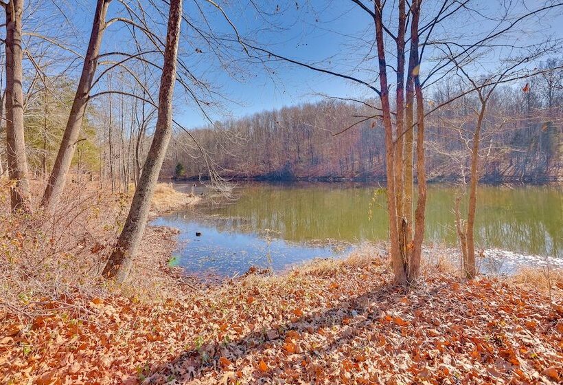 Pet Friendly Emerald Lake Retreat In Charlestown!