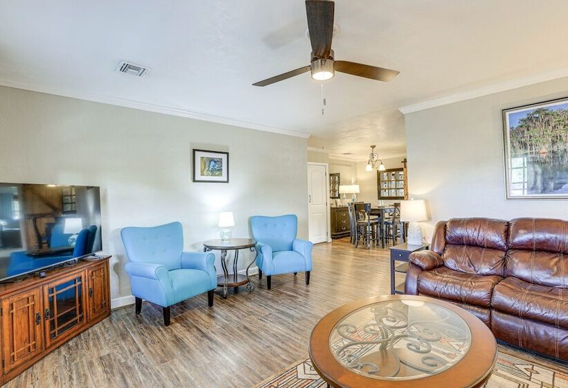 Pet Friendly Florida Escape W/ Patio & Fire Pit!