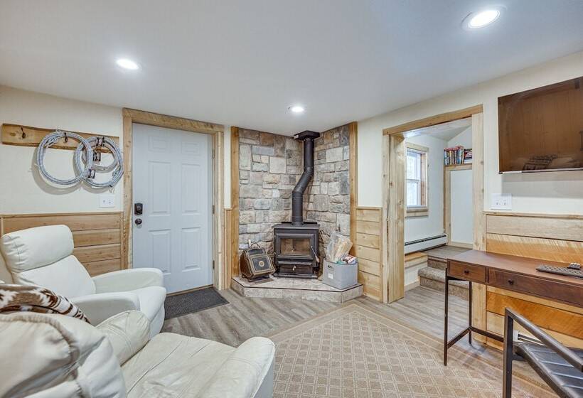 Pet Friendly Florissant Cabin W/ Fire Pit!