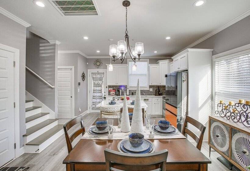 Pet Friendly Gallatin Home W/ Deck, 1 Mi To Town!