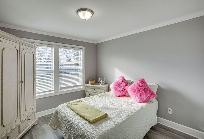 Pet Friendly Gallatin Home W/ Deck, 1 Mi To Town!