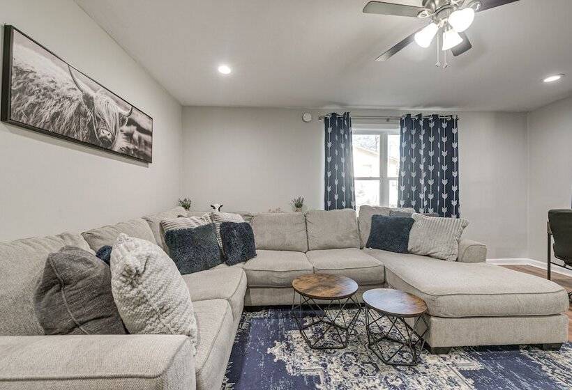 Pet Friendly Georgia Home W/ Patio, Near Golfing!