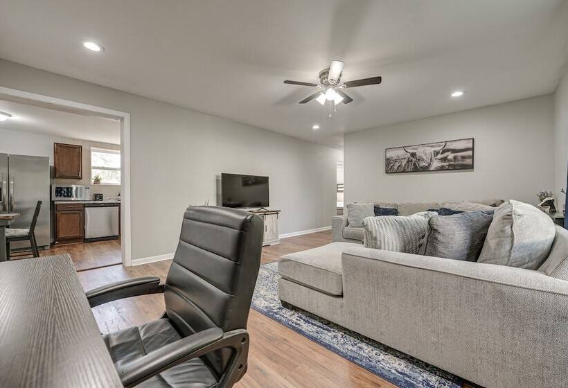 Pet Friendly Georgia Home W/ Patio, Near Golfing!