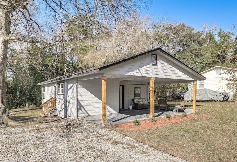 Pet Friendly Georgia Home W/ Patio, Near Golfing!