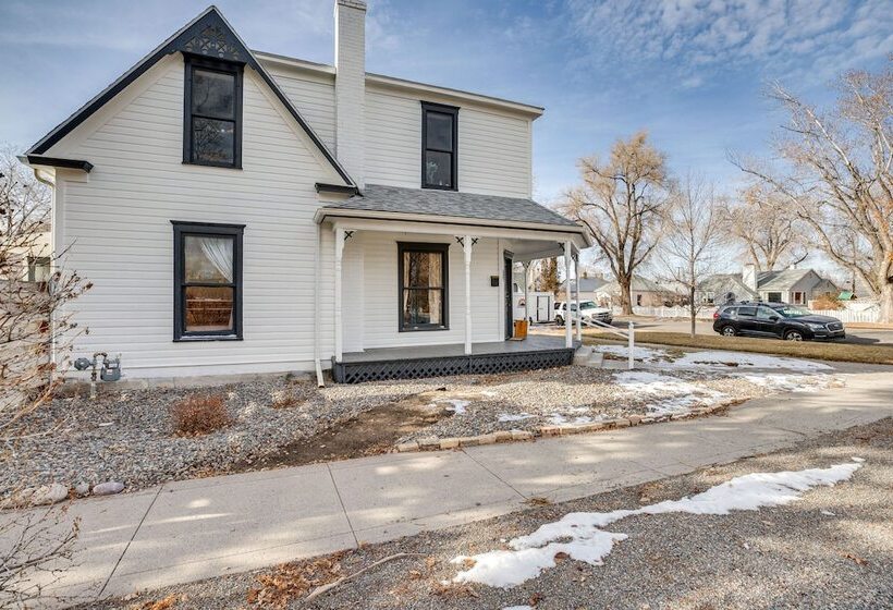 Pet Friendly Montrose Home, Walk To Town!