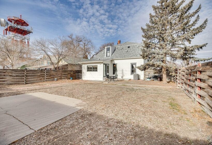 Pet Friendly Montrose Home, Walk To Town!