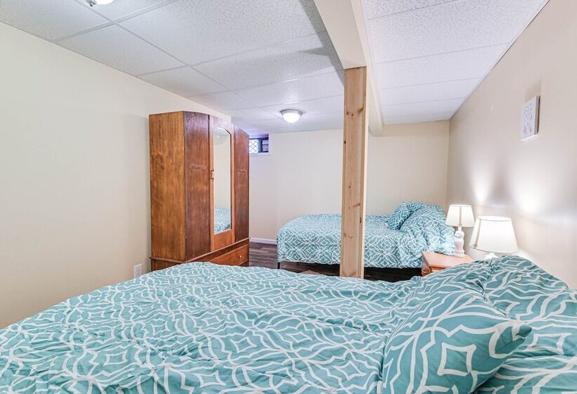 Pet Friendly New York Escape W/ Deck & Lake Views!