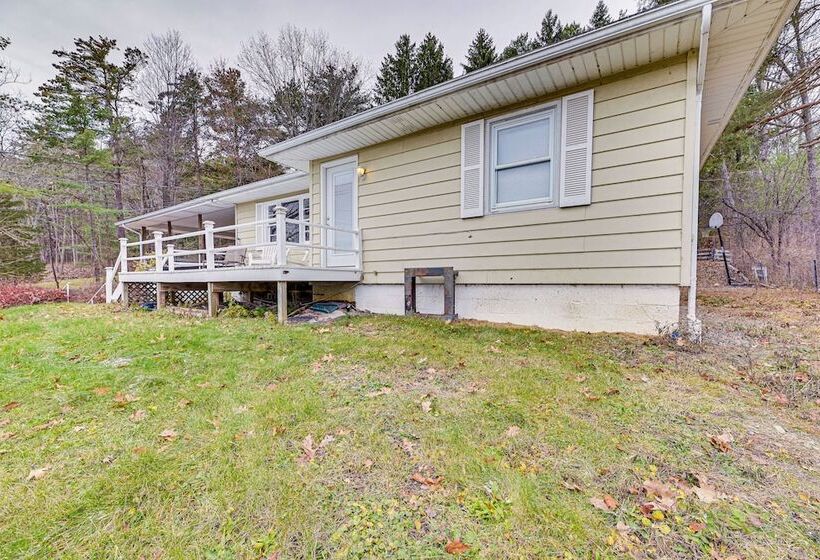 Pet Friendly New York Escape W/ Deck & Lake Views!