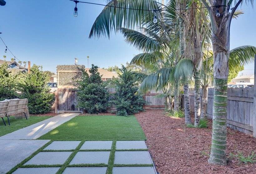 Pet Friendly Oceanside Gem W/ Patio, Walk To Beach