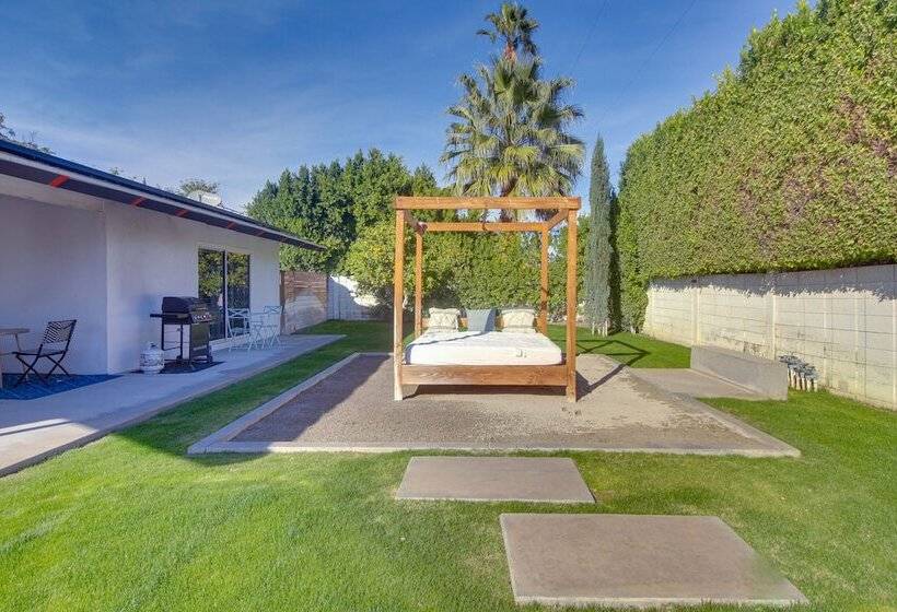 Pet Friendly Palm Springs Oasis W/ Private Pool!