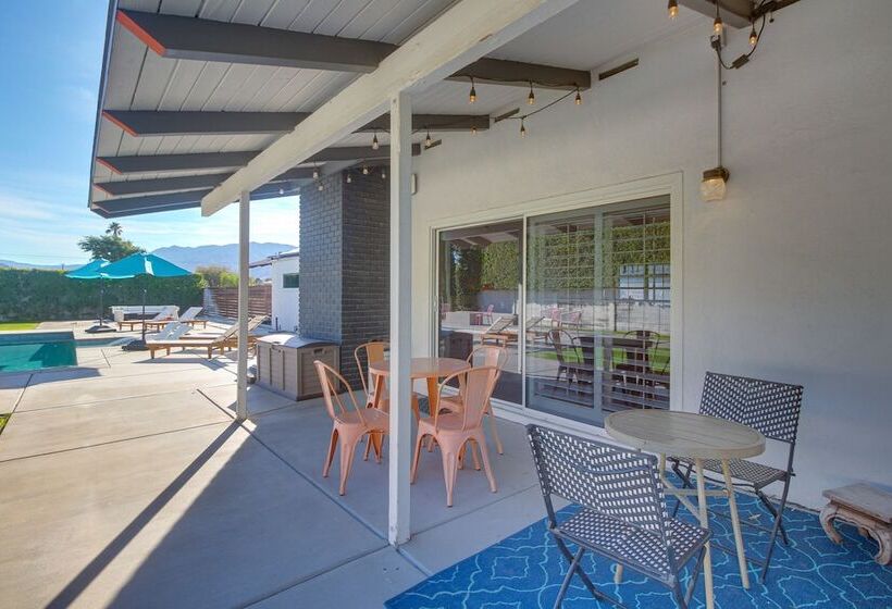 Pet Friendly Palm Springs Oasis W/ Private Pool!