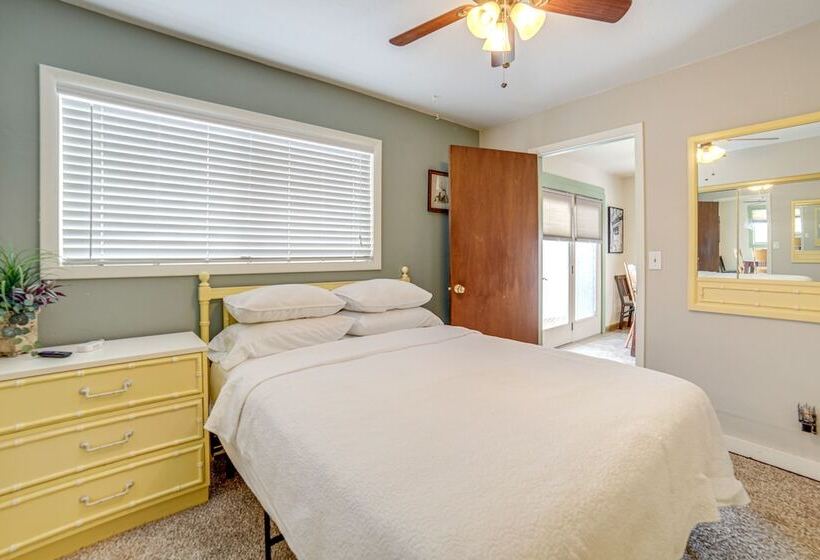 Pet Friendly Pocatello Home: Steps To Downtown!