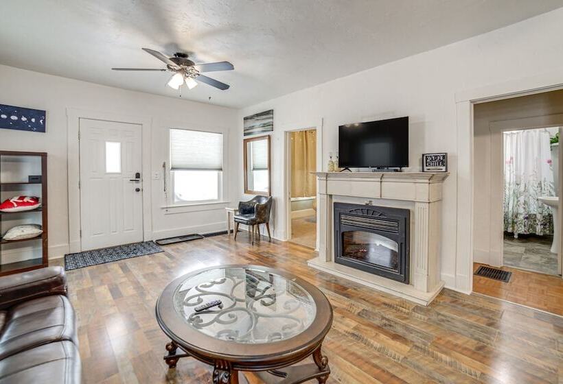 Pet Friendly Pocatello Home: Steps To Downtown!