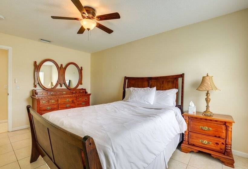 Pet Friendly Port St Lucie Home ~ 5 Mi To Marina!