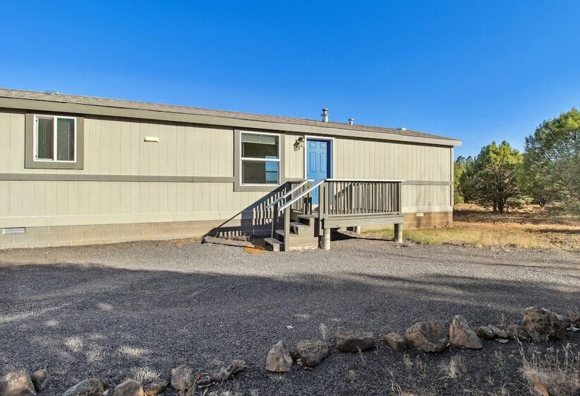 Pet Friendly Show Low Home With Large Backyard!