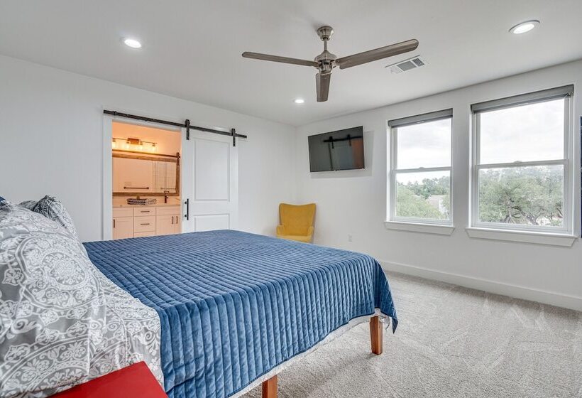 Pet Friendly Spicewood Home W/ Deck + Gas Grill!