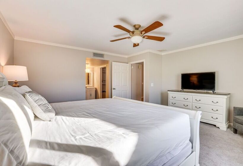 Pet Friendly Tempe Home W/ Private Hot Tub!