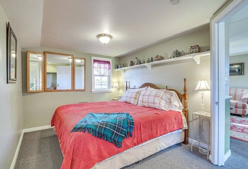 Pet Friendly Utah Abode W/ Patio, Fire Pit & Yard!