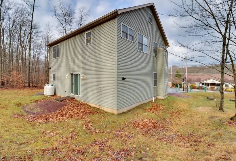 Poconos Retreat W/ Lake & Mountain Views!