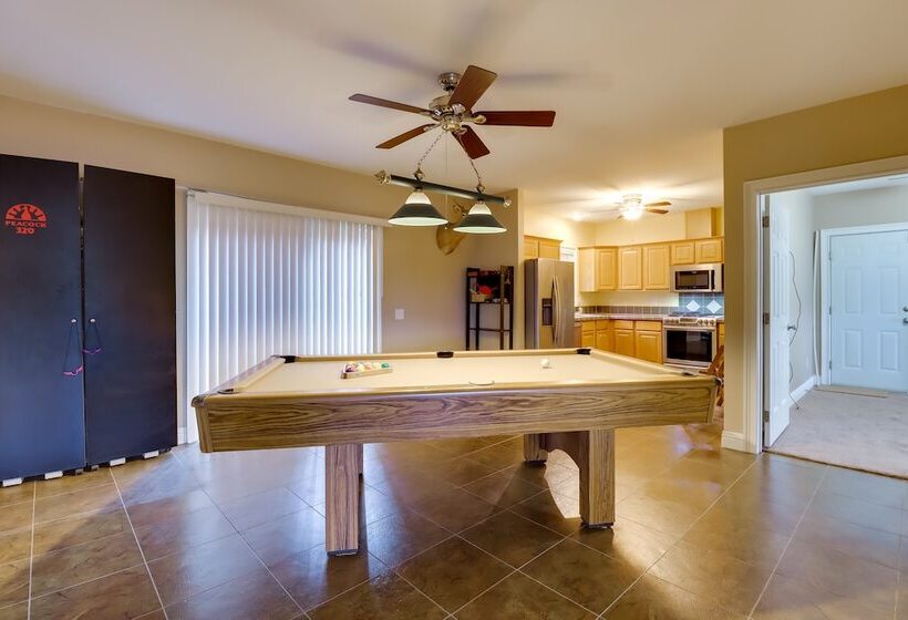 Poconos Retreat W/ Lake & Mountain Views!