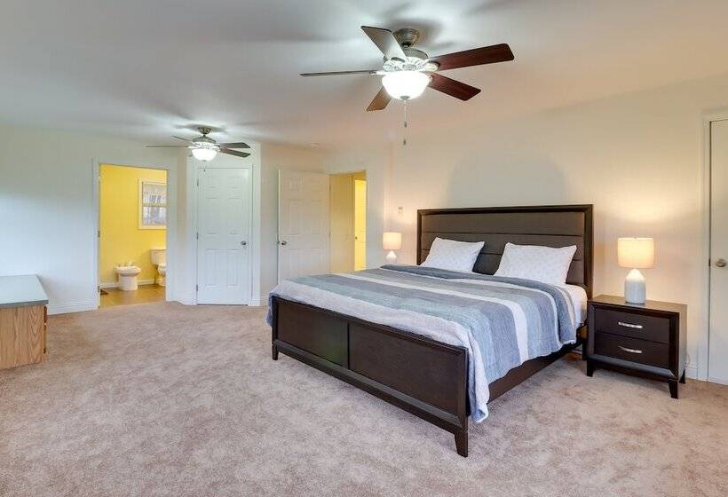 Poconos Retreat W/ Lake & Mountain Views!