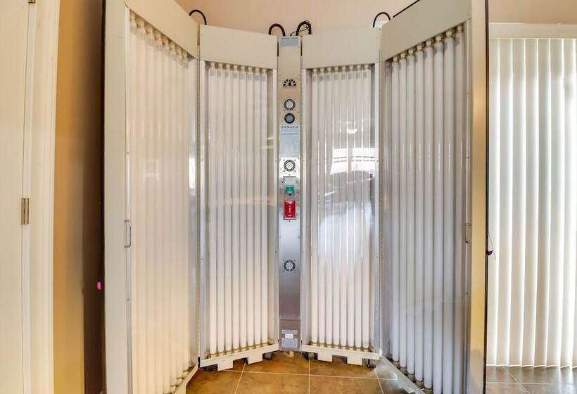 Poconos Retreat W/ Lake & Mountain Views!