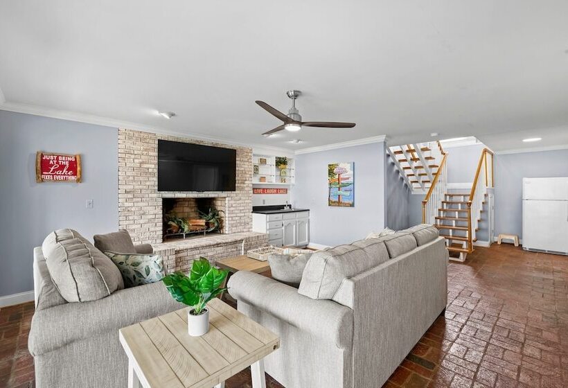 Ponderosa Pointe By Avantstay Boathouse + Views