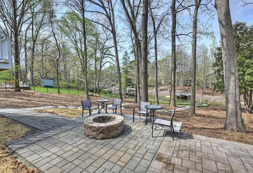 Porch Paradise By Avantstay New Pool, Firepit