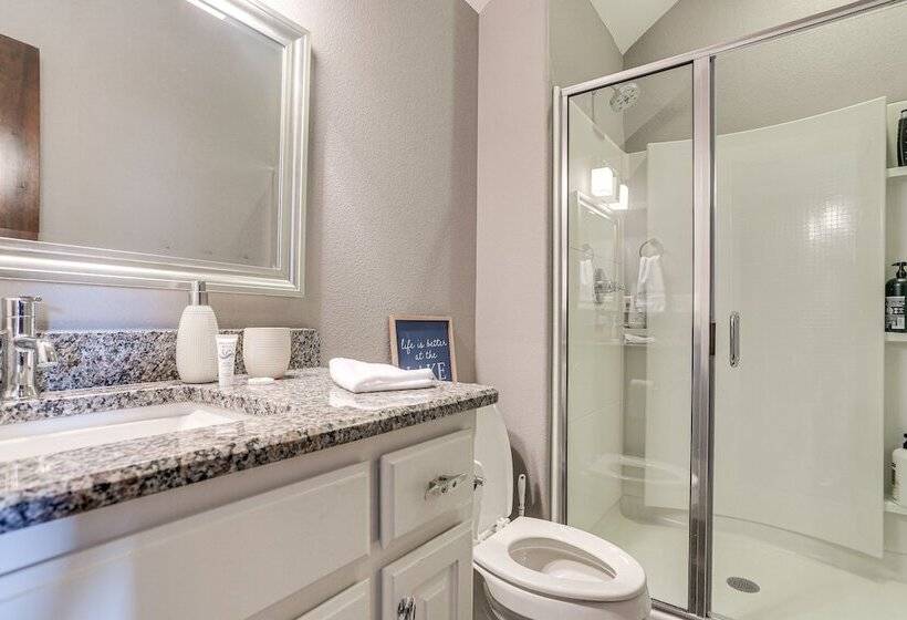 Pottsboro Group Getaway: Close To Lake Texoma!