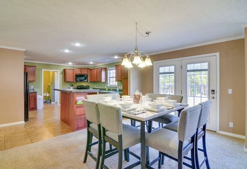 Quiet Albany Retreat Near Dale Hollow Lake!