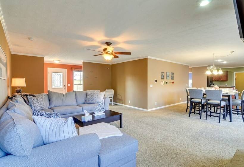 Quiet Albany Retreat Near Dale Hollow Lake!