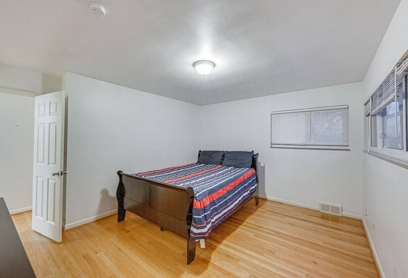 Quiet Ann Arbor Home 2 Mi To Michigan Stadium!