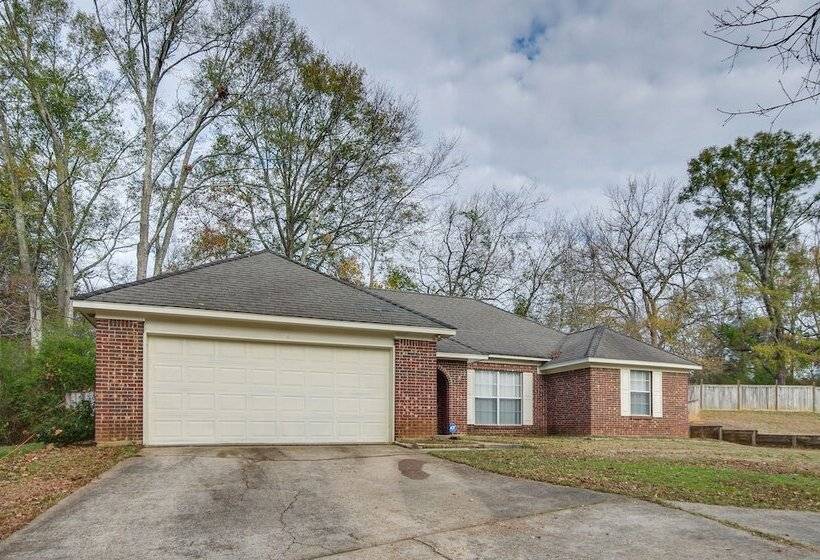 Raymond Home ~ 17 Mi To Downtown Jackson!