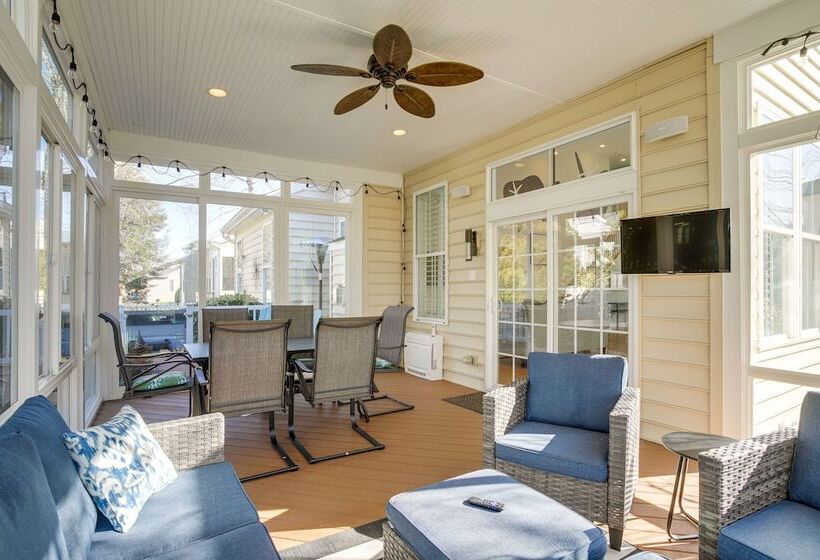 Family Friendly Rehoboth Beach Home W/ Hot Tub