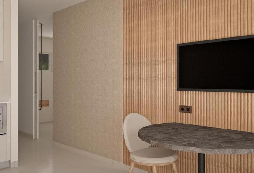 Relaxia Beverly Suites