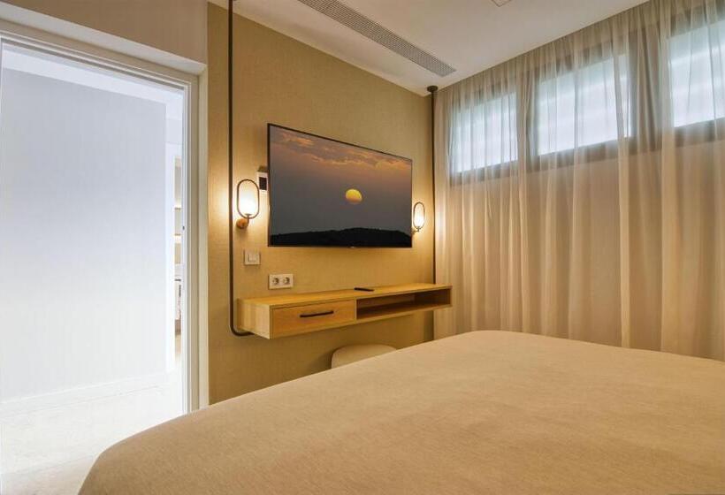 Relaxia Beverly Suites