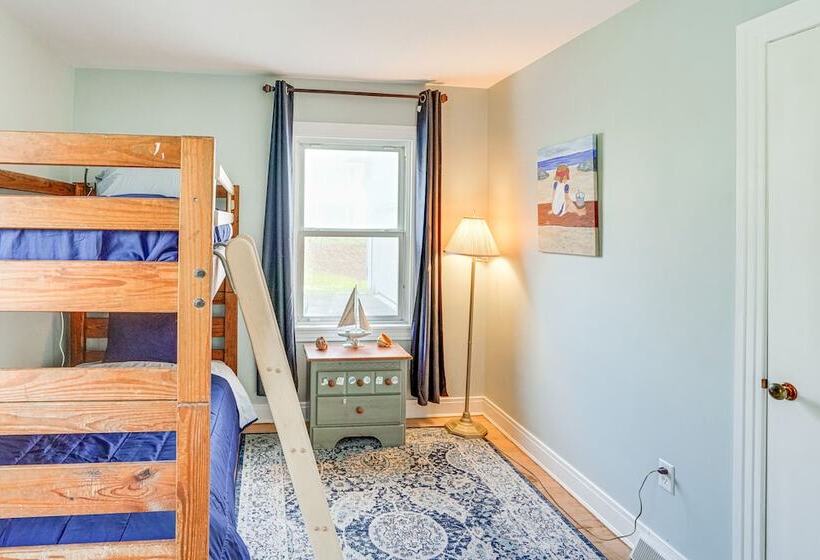 Renovated Chatham Home ~ Half Mi To Downtown!