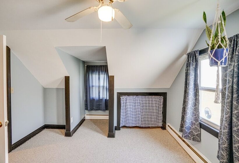 Renovated Chatham Home ~ Half Mi To Downtown!