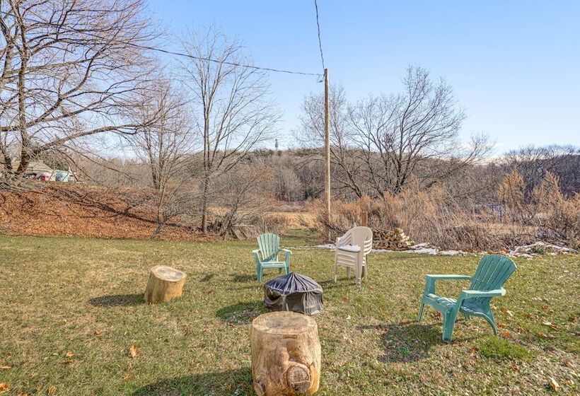 Renovated Chatham Home ~ Half Mi To Downtown!