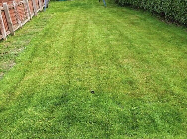 住所  Self Contained 2 Bedrooms House Free Parking