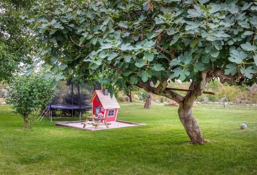 إقامة Beautiful Villa Dussich In Oprtalj, Novaki