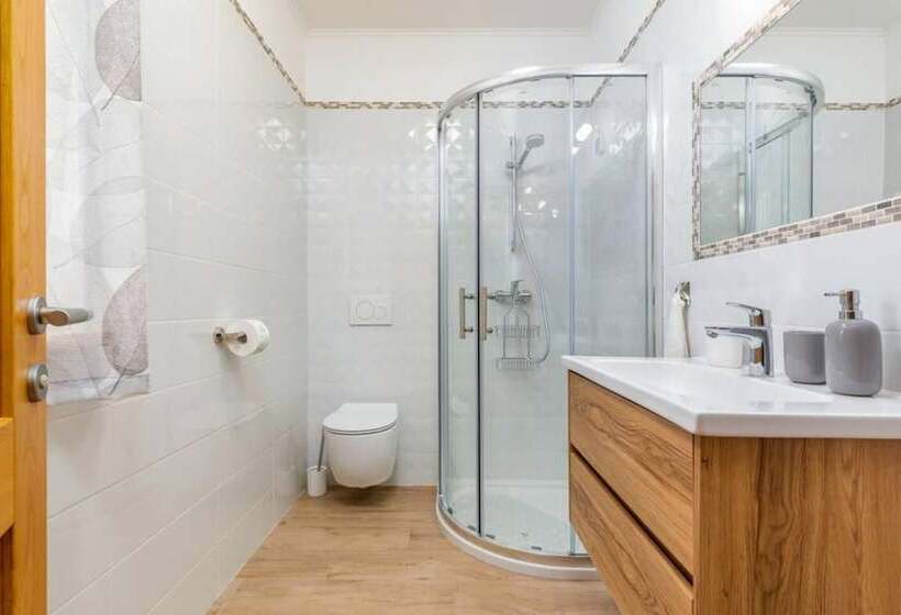 إقامة Beautiful Villa Dussich In Oprtalj, Novaki